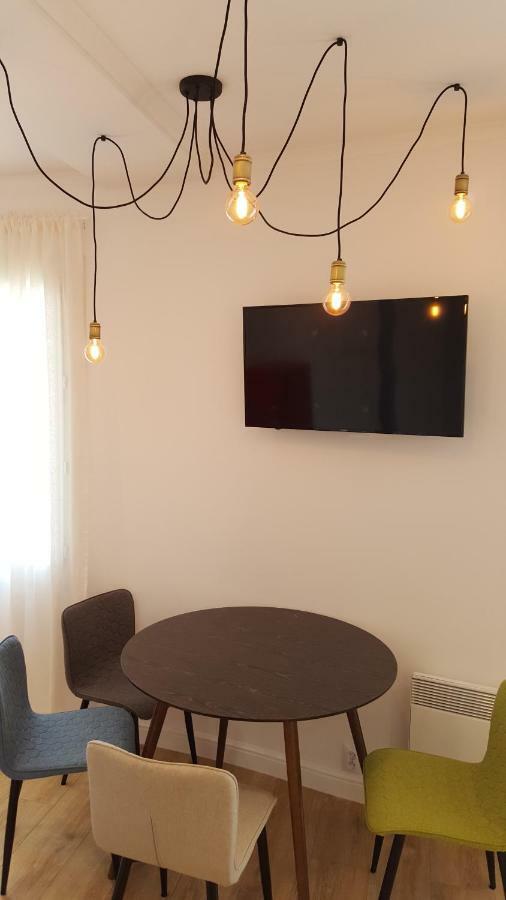 123 Sadi Carnot, Classe 2 Etoiles Saint-Raphaël Екстериор снимка