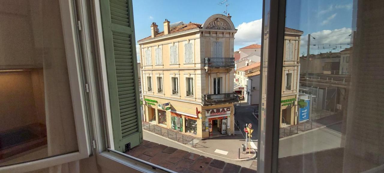 123 Sadi Carnot, Classe 2 Etoiles Saint-Raphaël Екстериор снимка