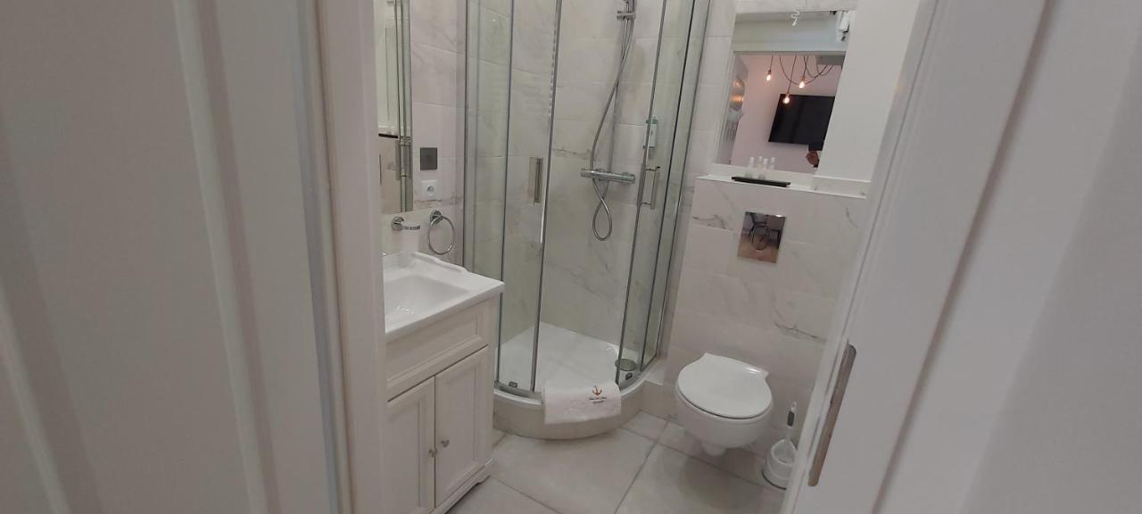 123 Sadi Carnot, Classe 2 Etoiles Saint-Raphaël Екстериор снимка